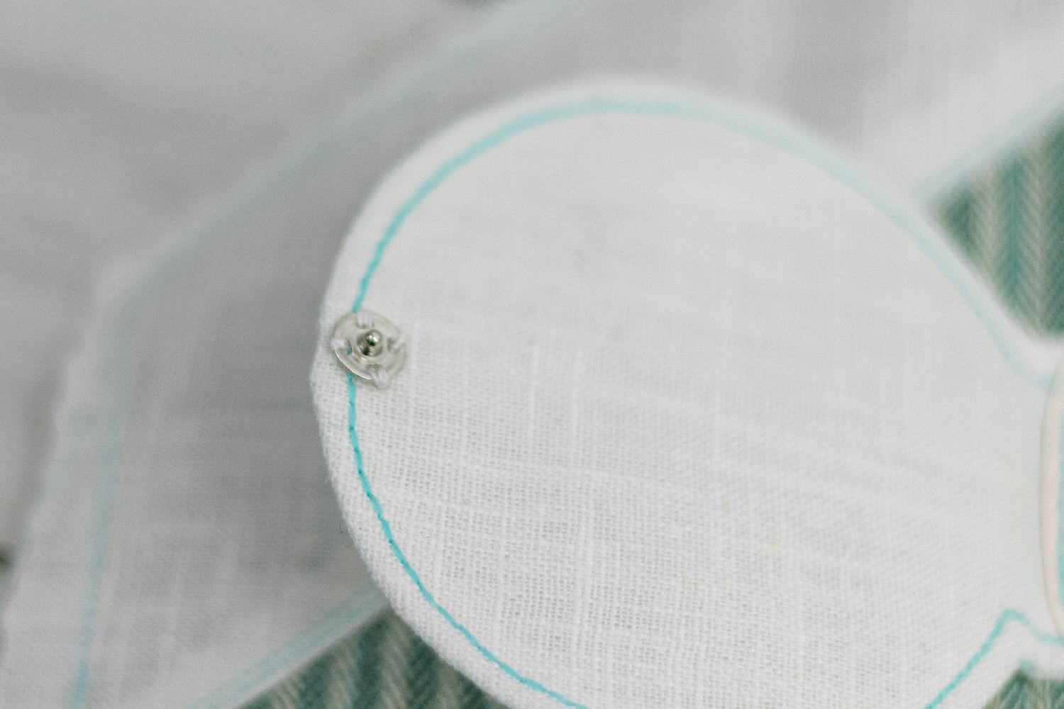 Tuto calendrier de l'avent en tissu Maison lutin | Snaply Magazine
