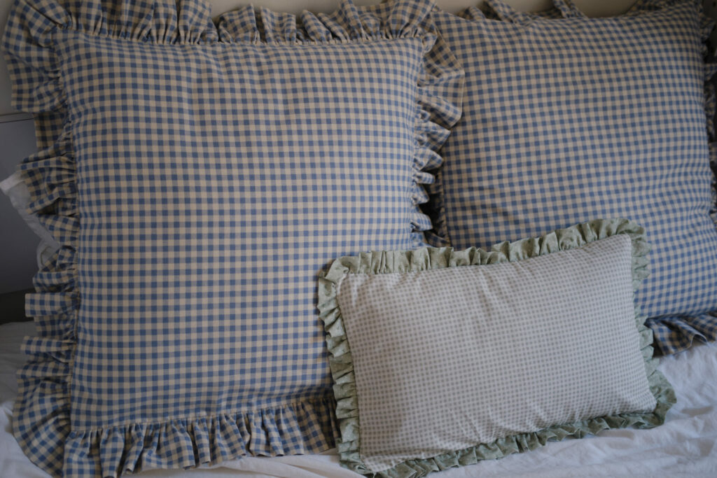 Lot De 2 Housses De Coussin Carrées 45x45 Cm - Volants Vintage, Tissu Polyester - Déco Salon, Chambre, Canapé - Rose